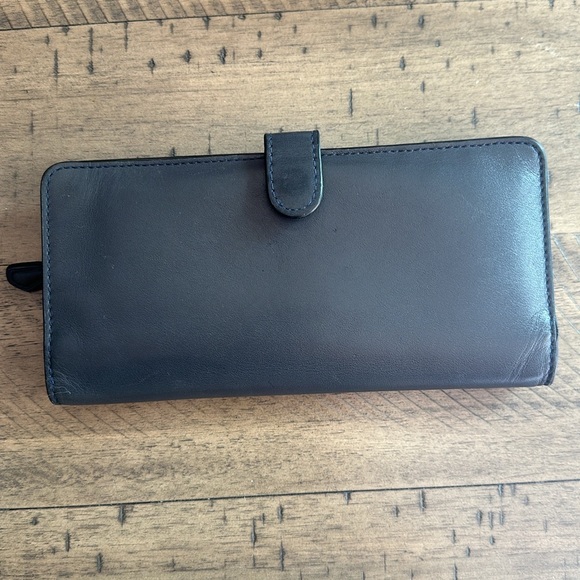 Coach Wallet - Picture 2 of 6